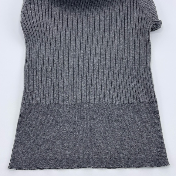 Zara | Turtleneck Gray Sweater | Size M - Picture 8 of 10